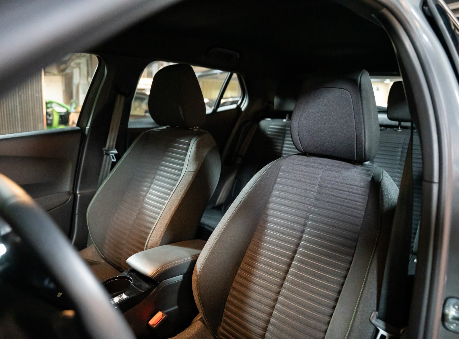 Billede af Peugeot e-2008 50 Active