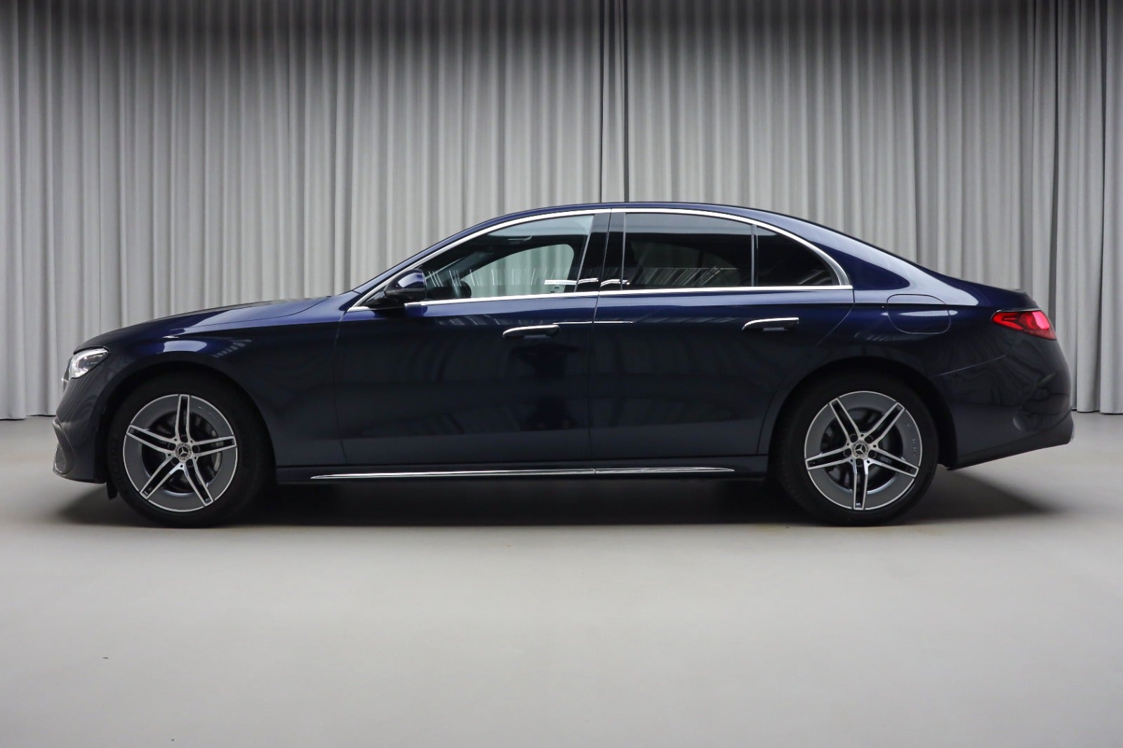 Mercedes-Benz E 400 e (6/8)