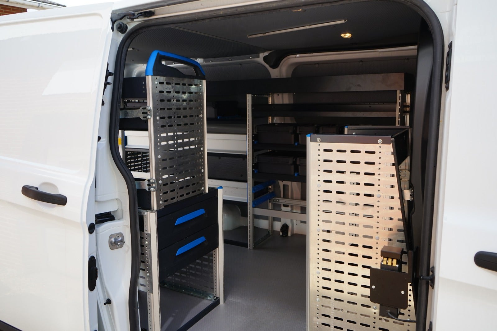 Billede af Ford Transit Custom 300L 2,0 TDCi 130 Trend