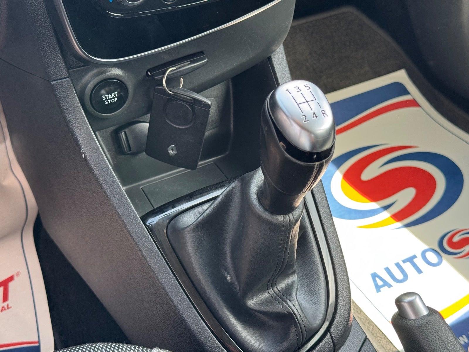 Billede af Renault Clio IV 0,9 TCe 90 Expression Sport Tourer