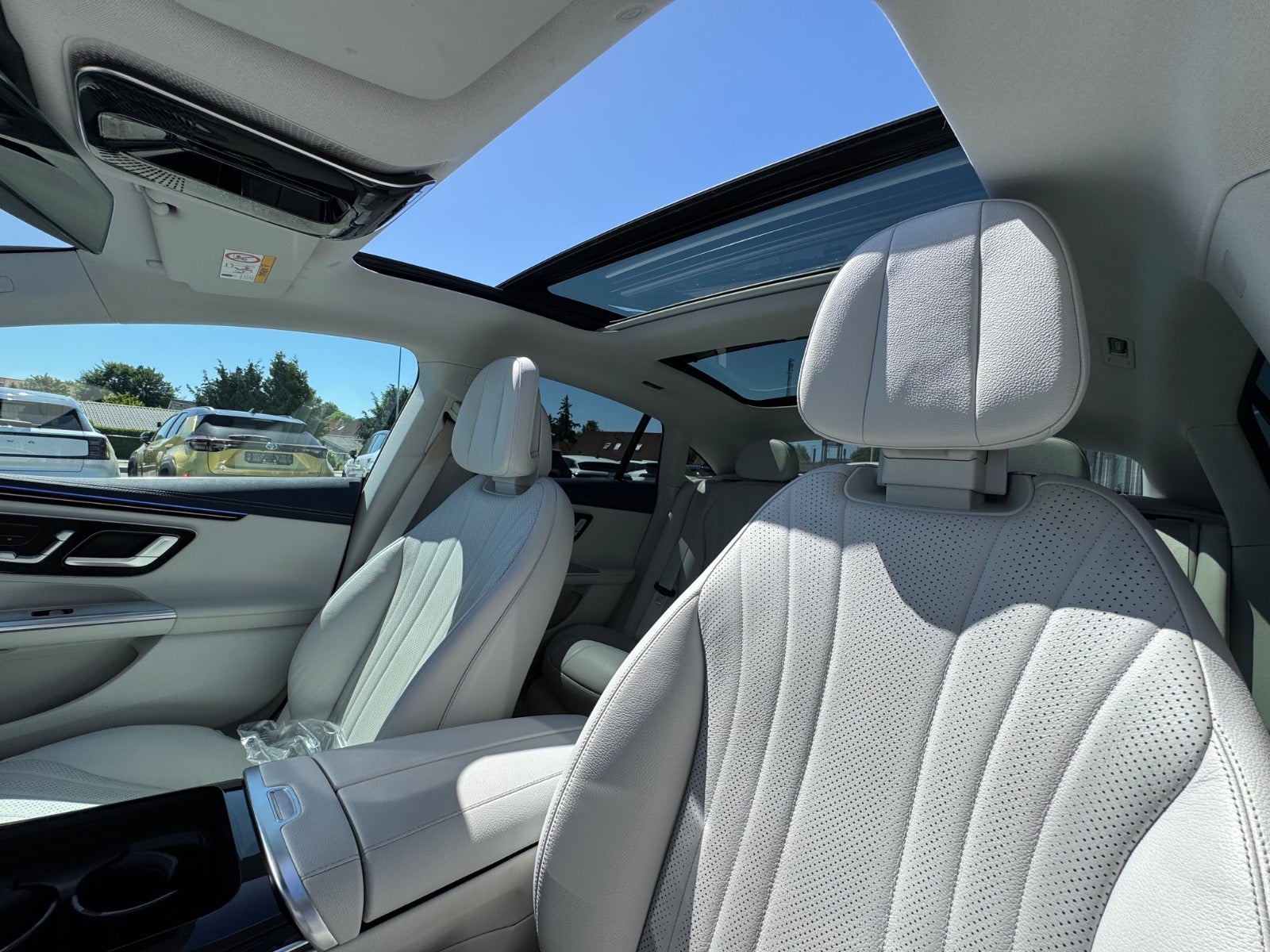 Billede af Mercedes EQE350  4Matic