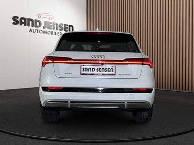 Audi e-tron S-line quattro Van