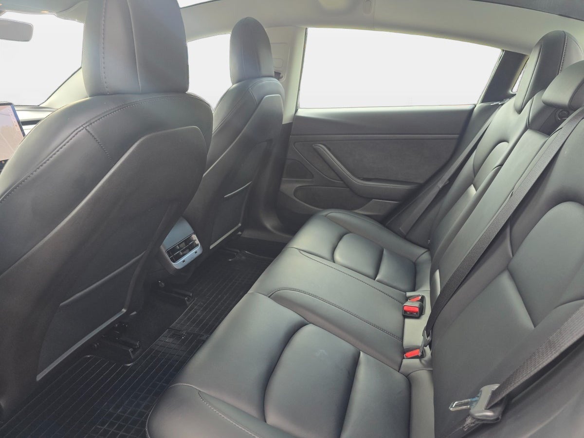 Billede af Tesla Model 3  Standard Range+ RWD