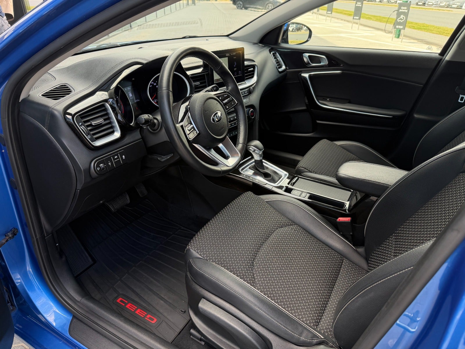 Kia Ceed T-GDi Intro Edition DCT