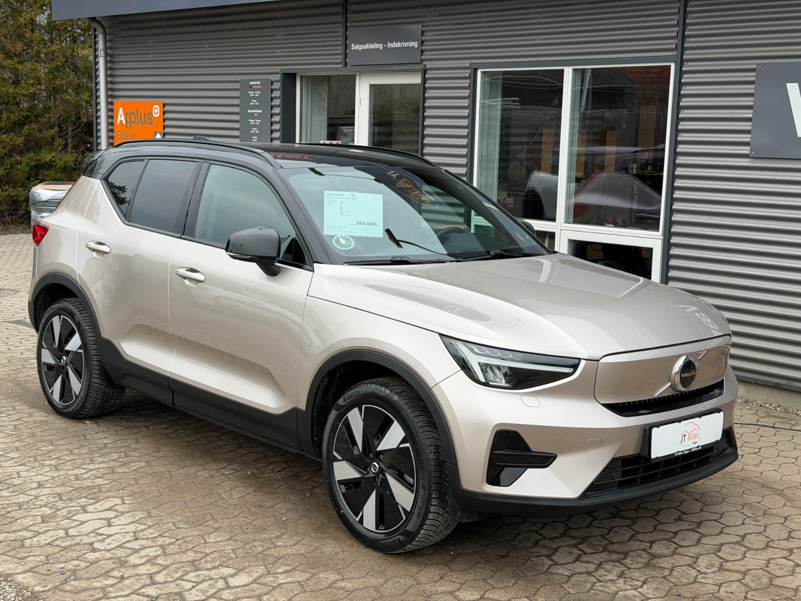 Volvo XC40 ReCharge Extended Range Core