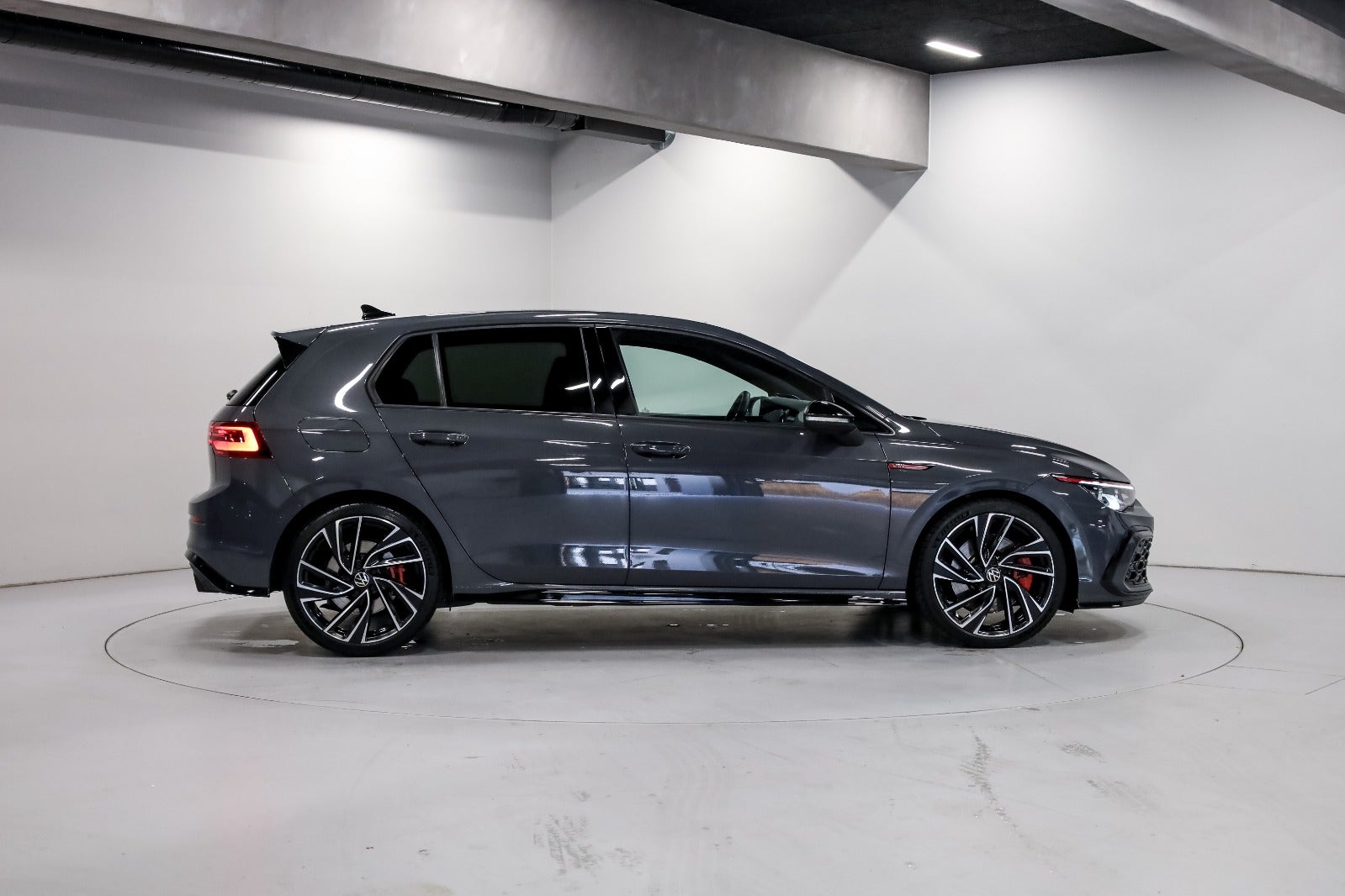 VW Golf VIII 2,0 GTi DSG