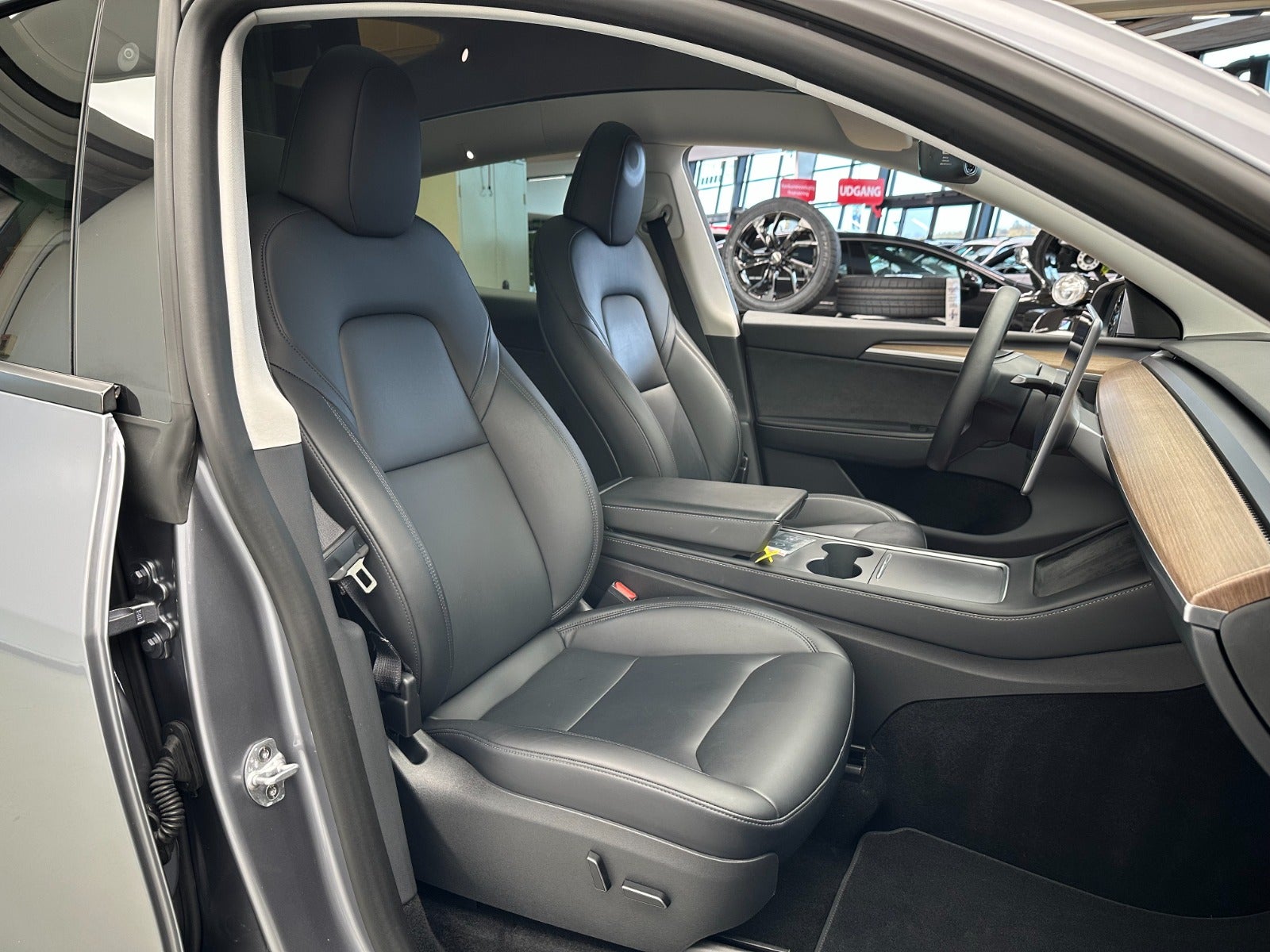 Billede af Tesla Model Y  RWD