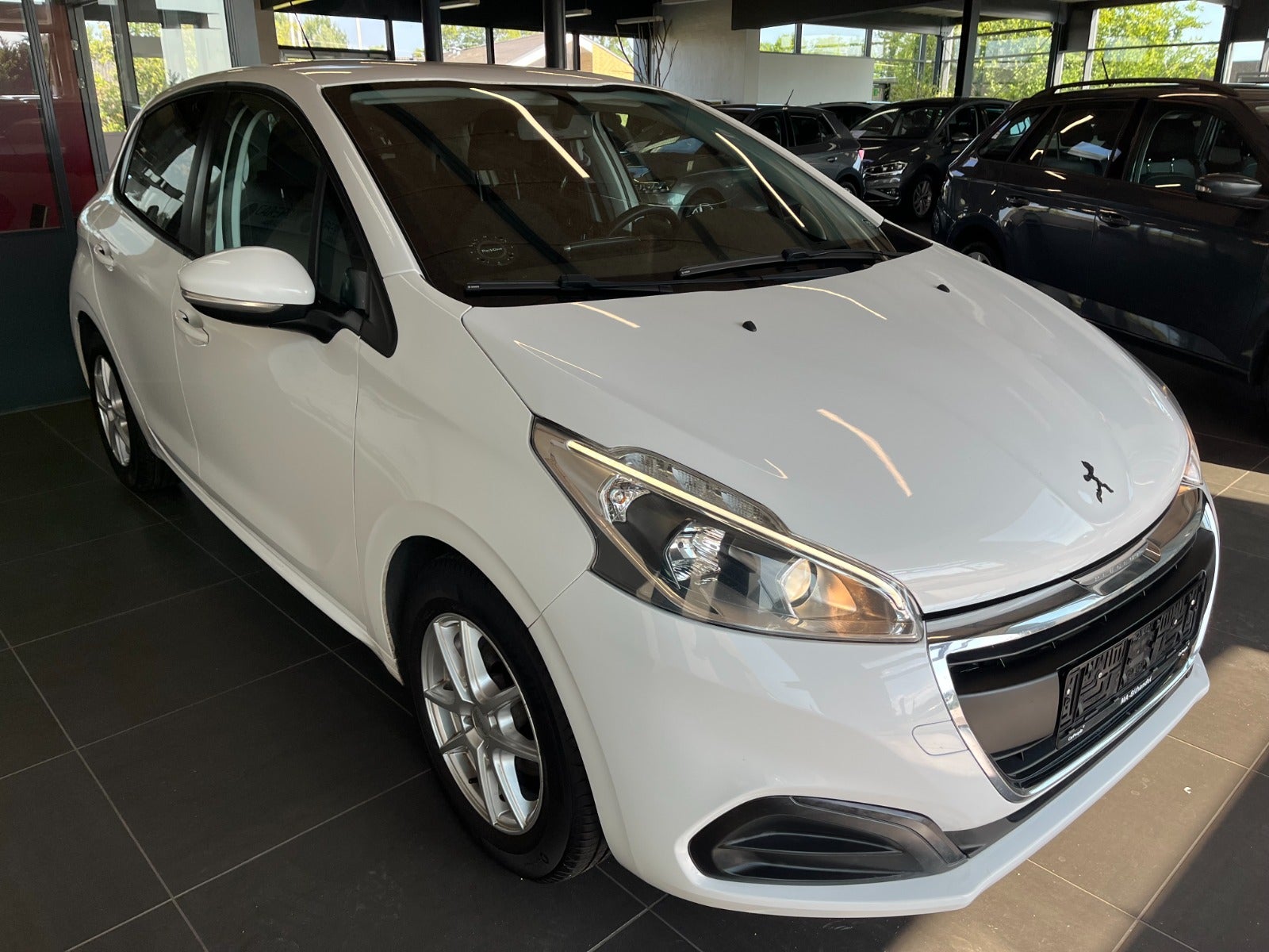 Billede af Peugeot 208 1,5 BlueHDi 100 Envy