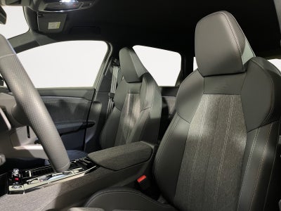 Audi Q6 e-tron S-line quattro Van