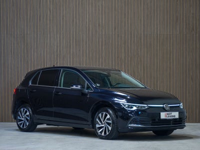 VW Golf VIII 1,4 eHybrid DSG 5d