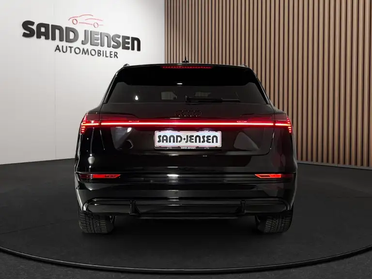 Audi e-tron S-line quattro