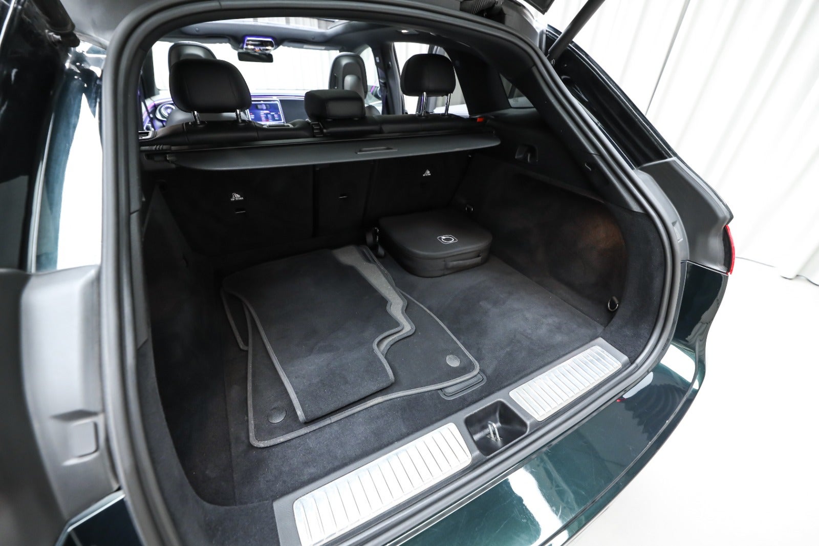 Mercedes-Benz EQE 350 SUV (8/8)