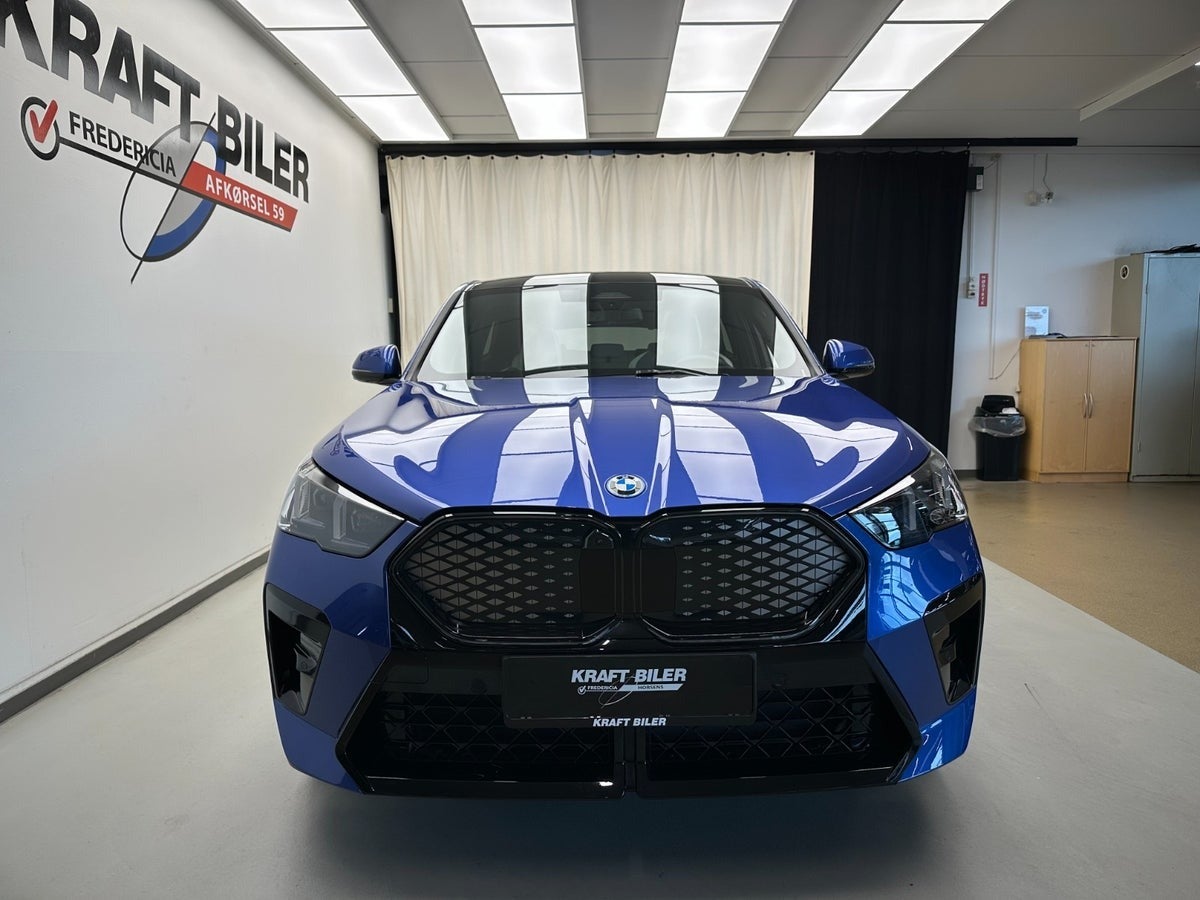 Billede af BMW iX2  eDrive20 M-Sport
