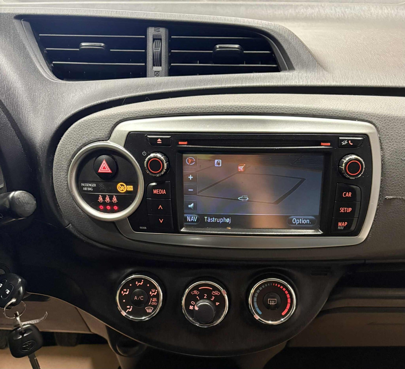 Billede af Toyota Yaris 1,3 VVT-i T1