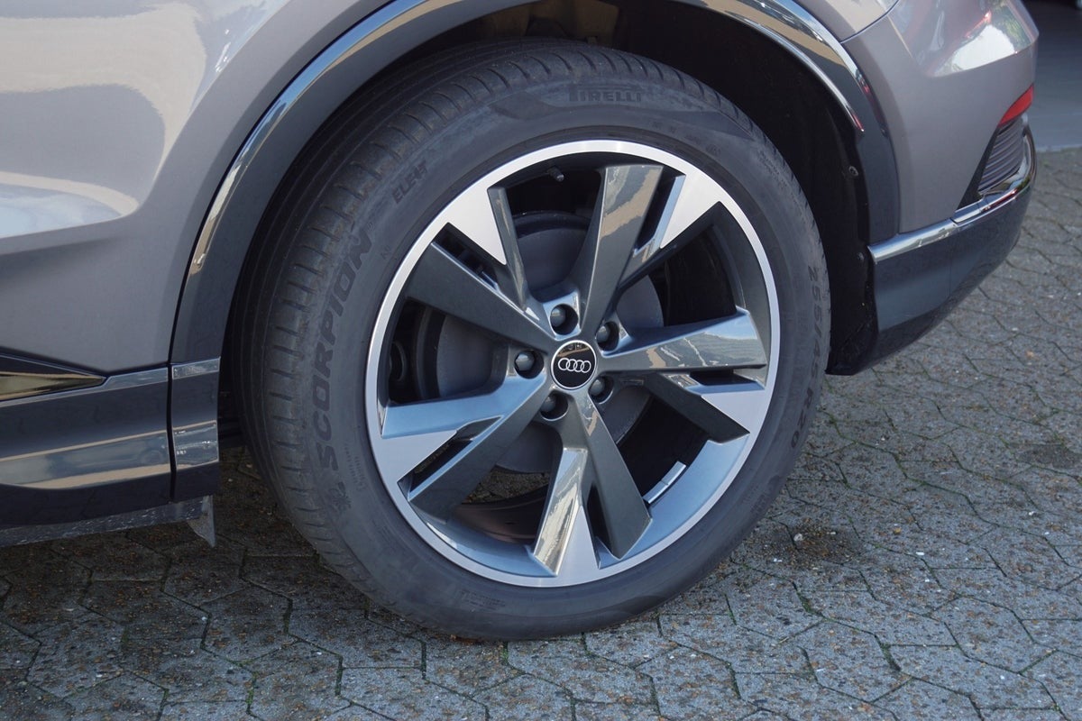 Audi Q4 e-tron S-line