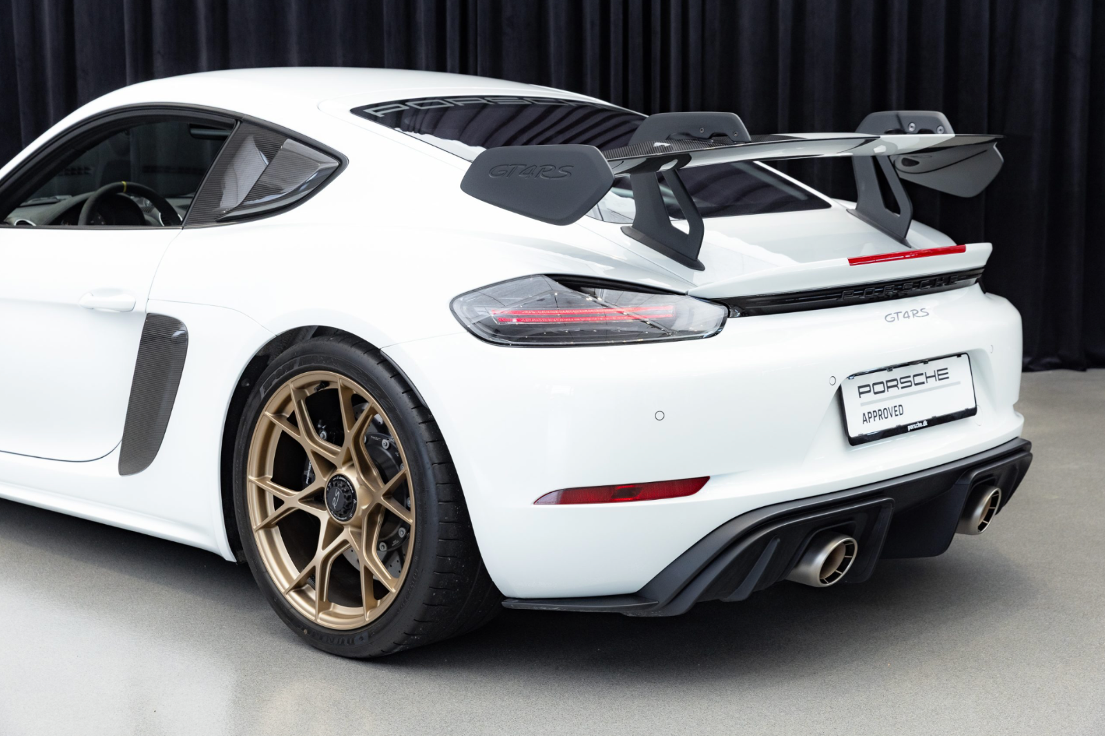 Gallery image 8 of 16