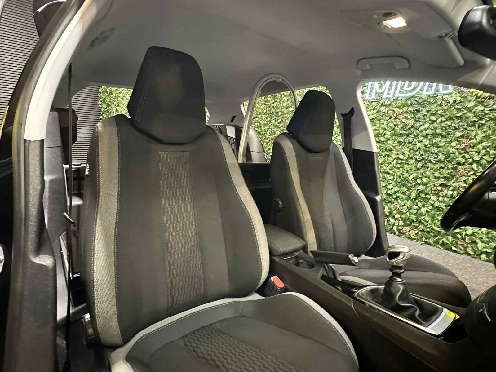 Billede af Peugeot 308 1,6 BlueHDi 120 Active Van