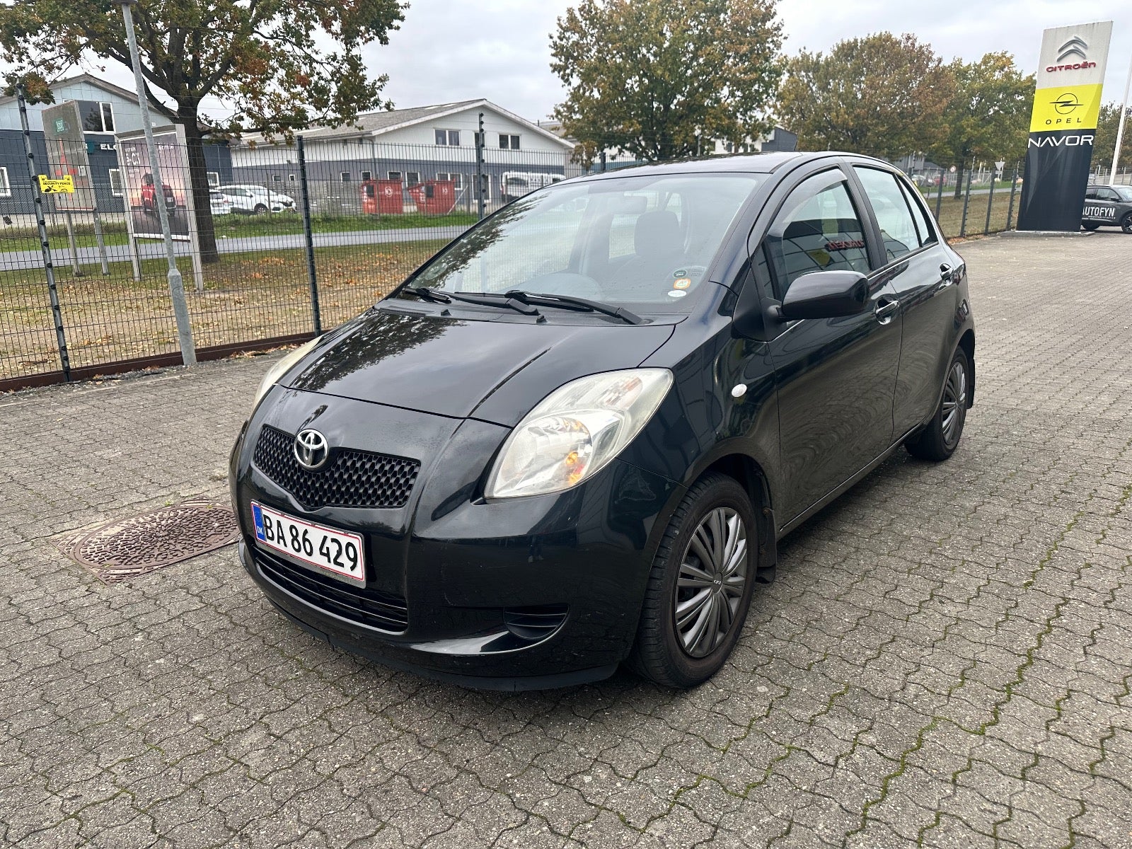 Toyota Yaris VVT-i Terra