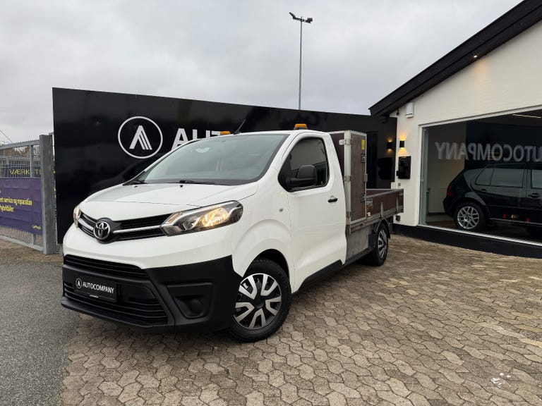 Toyota ProAce D 120 Medium Base
