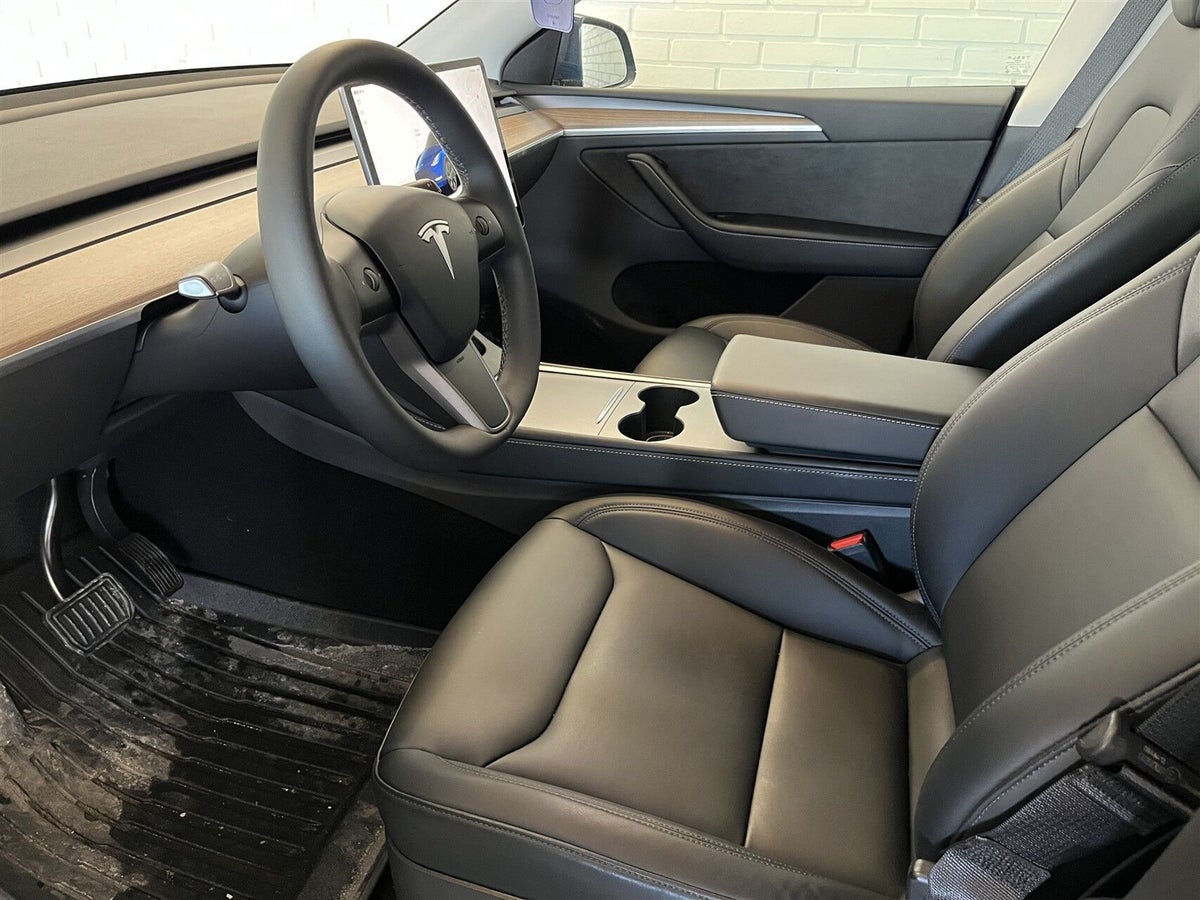 Tesla Model Y Long Range RWD billede 5