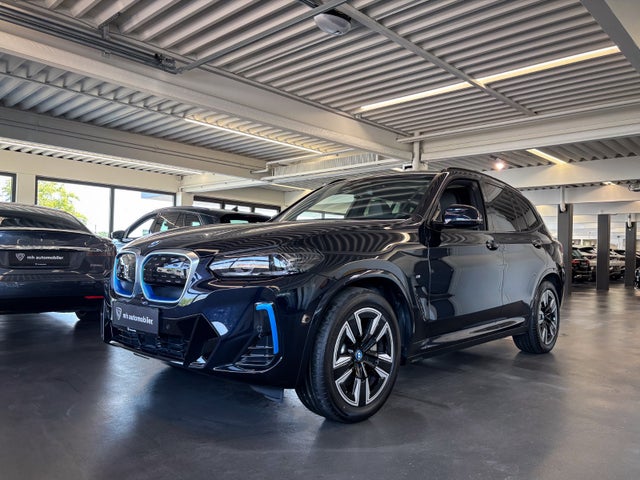 BMW iX3  Charged M-Sport