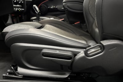 MINI Cooper SE Classic Trim