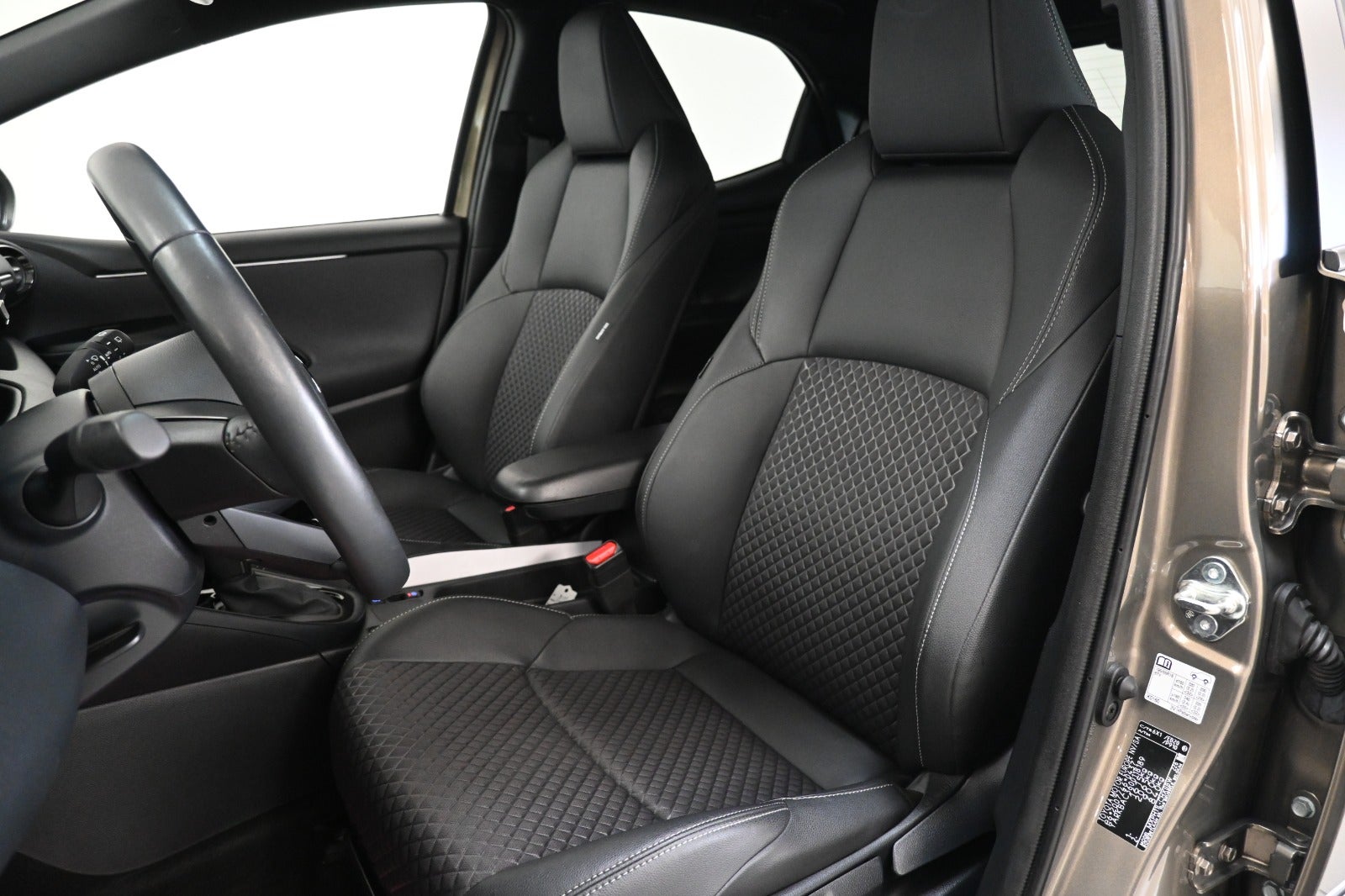 Toyota Yaris Hybrid Style e-CVT