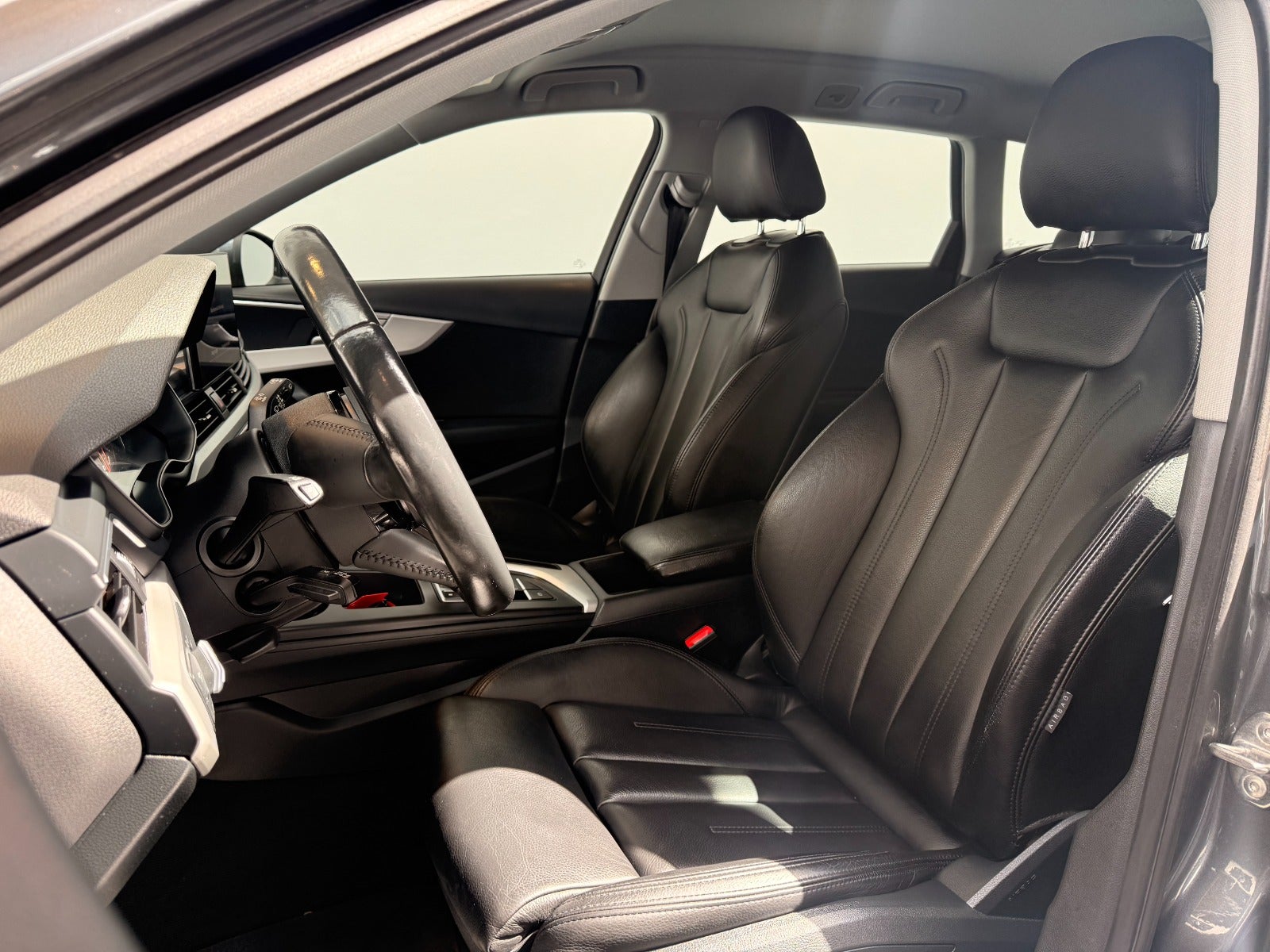 Billede af Audi A4 40 TFSi S-line Prestige Tour plus Avant S-tr.