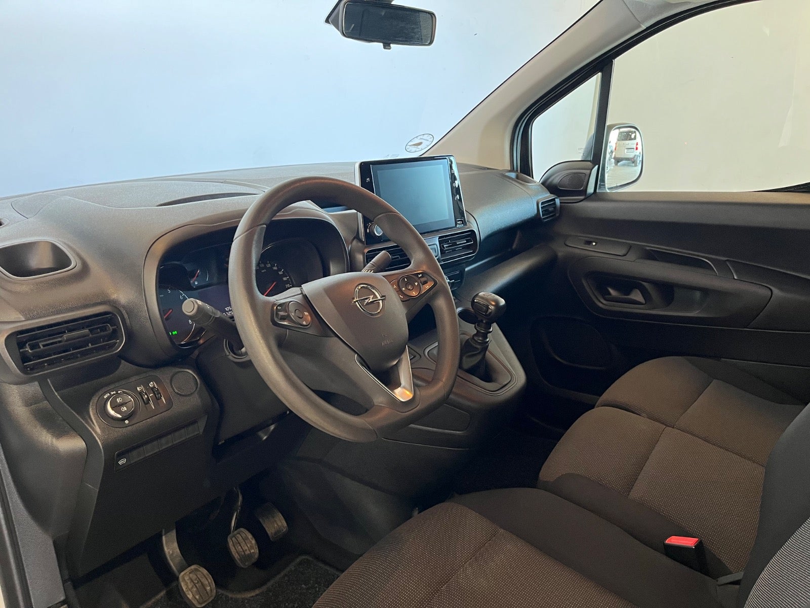 Opel Combo D 102 Enjoy+ L1V1