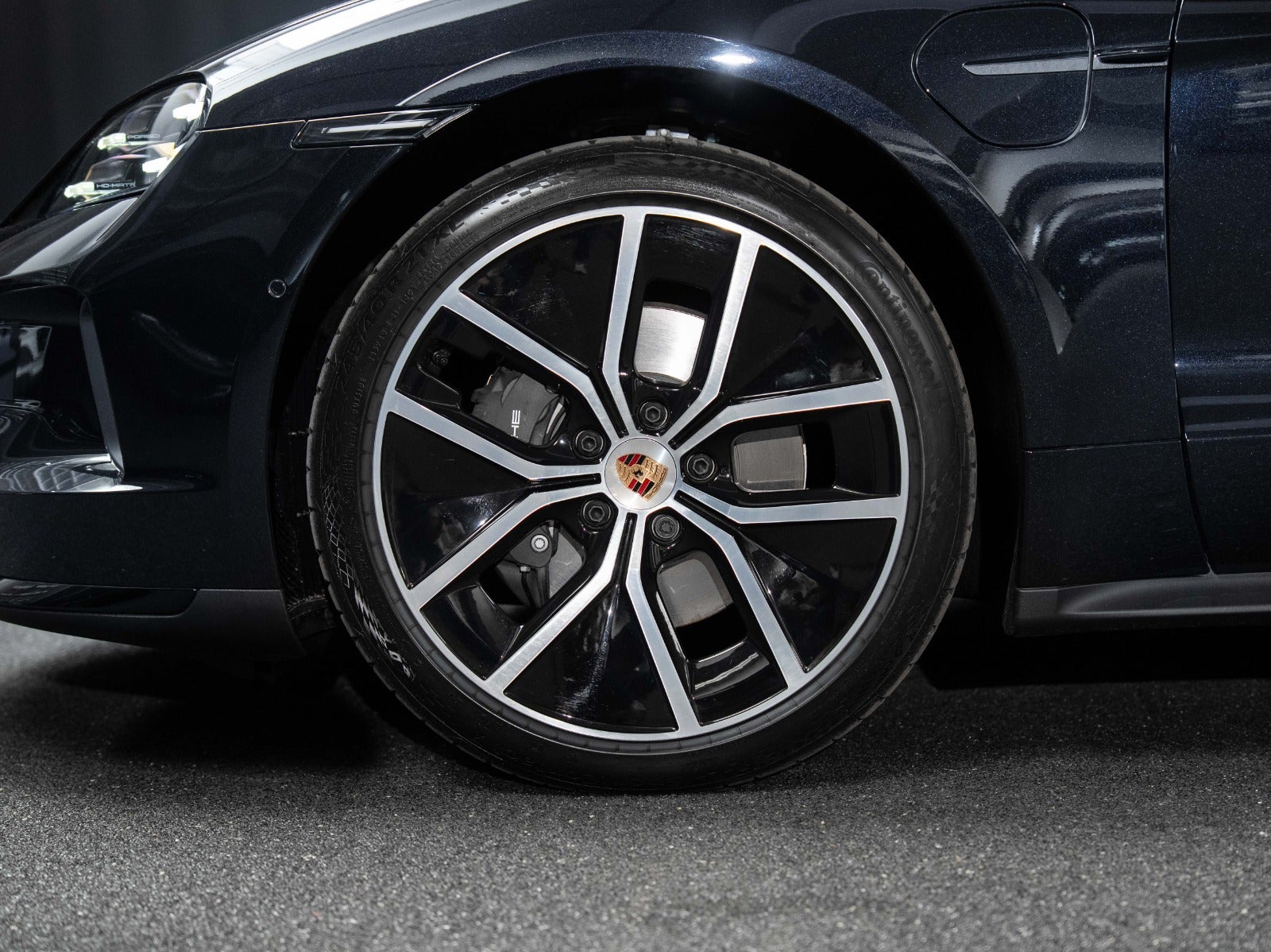 Gallery image 6 of 20