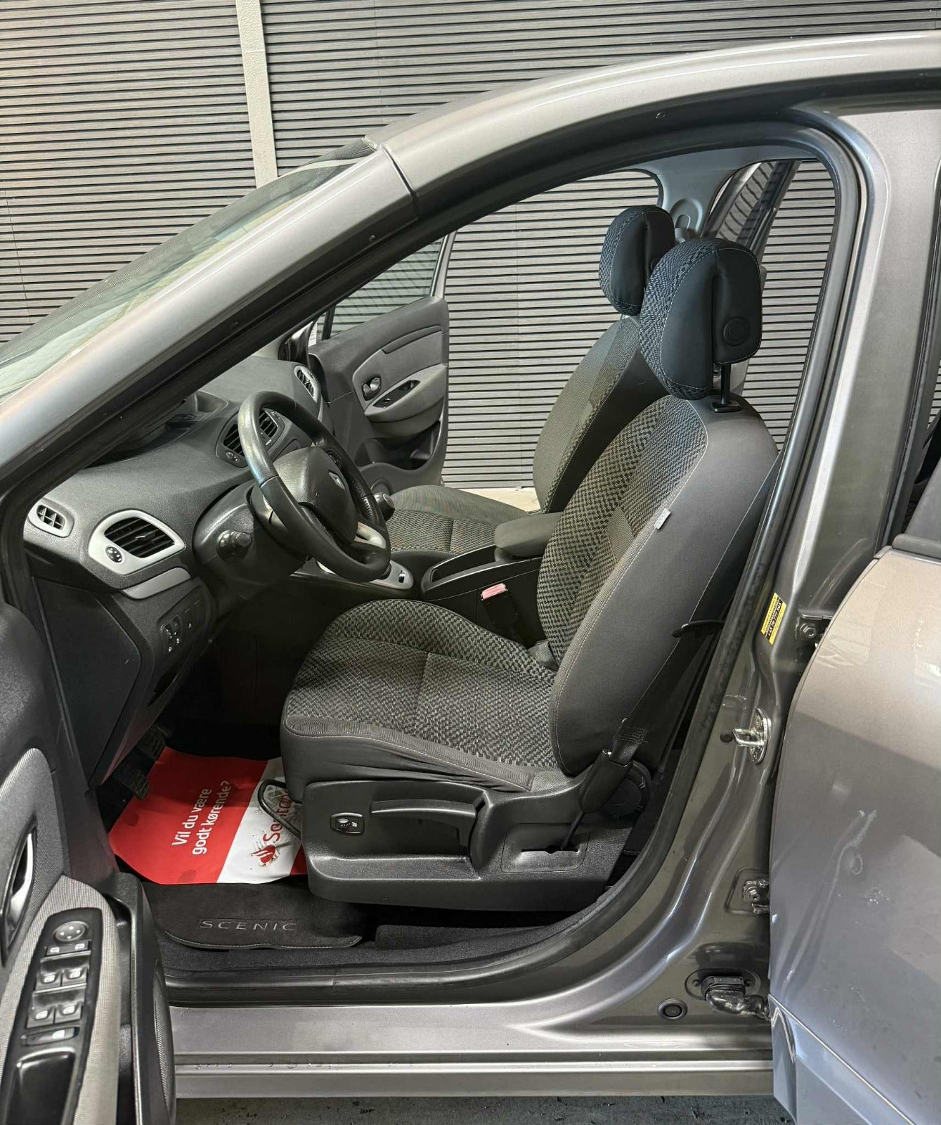 Billede af Renault Grand Scenic III 1,6 16V Expression 7prs