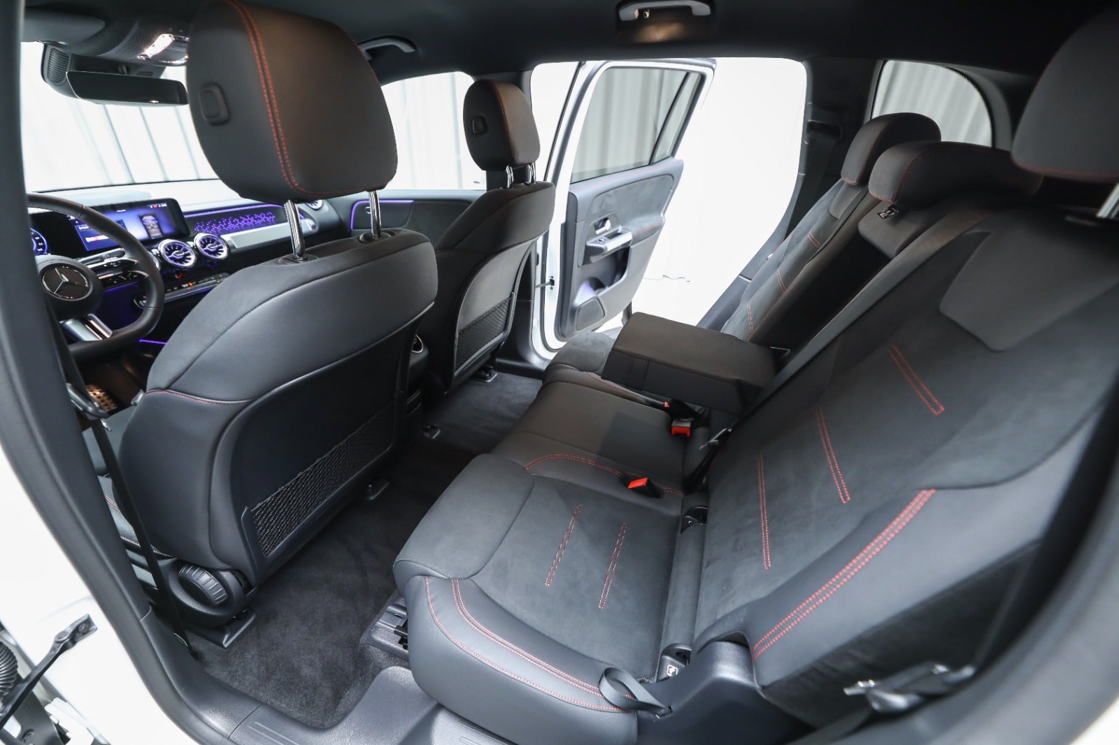 Mercedes-Benz EQB 250+ (5/8)
