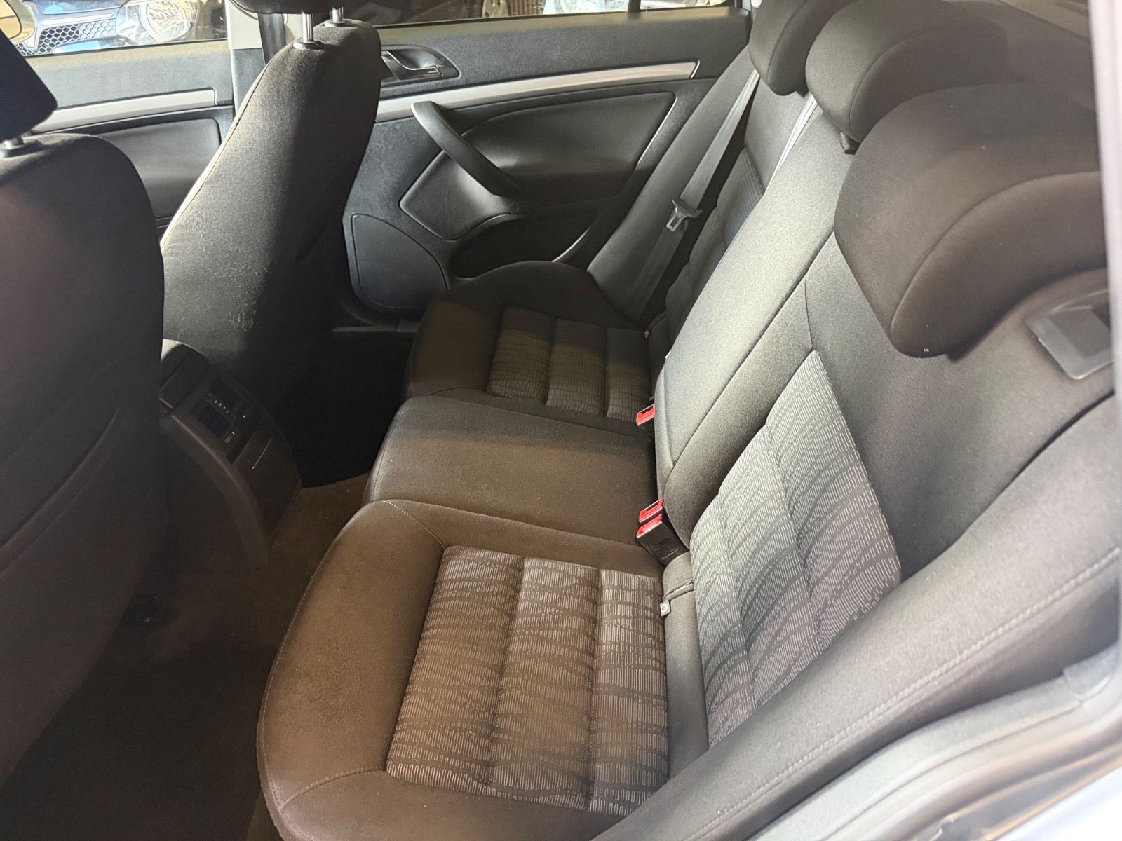 Skoda Octavia TDi 105 Elegance Combi - billede 9