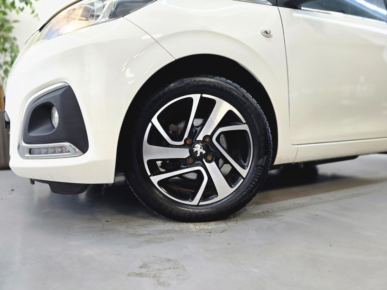 Billede af Peugeot 108 1,0 e-VTi 69 Allure