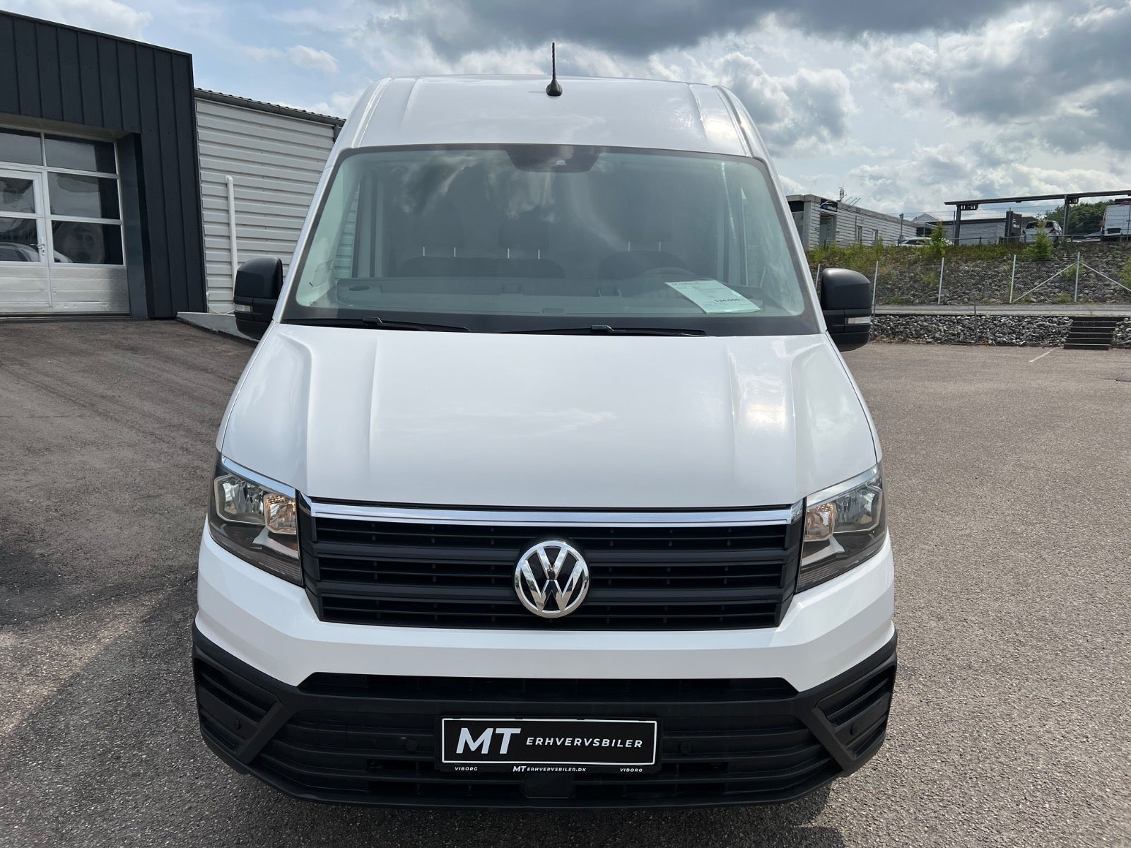 Billede af VW Crafter 35 2,0 TDi 177 Kassevogn L3H2 aut.