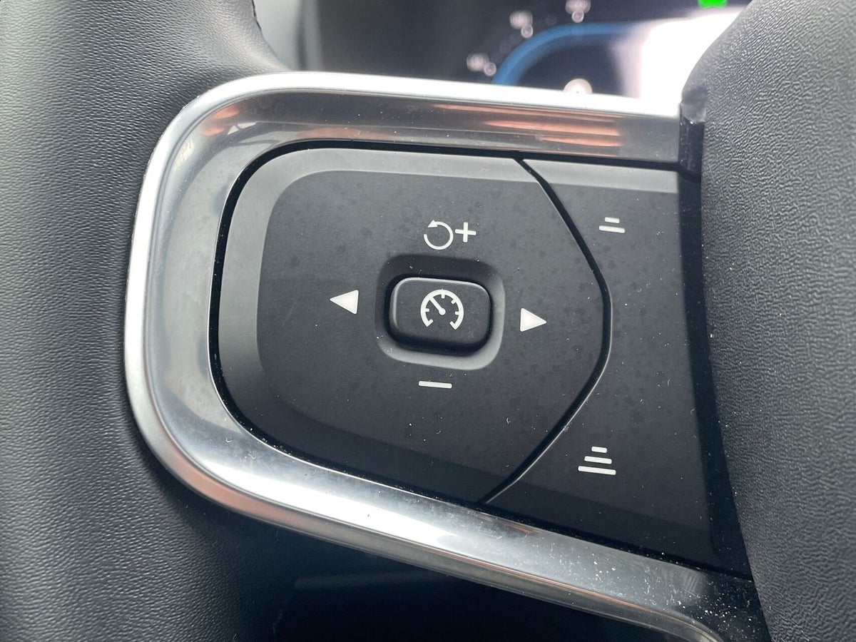 Volvo EX40 Twin Performance Ultra Black Edition billede 17