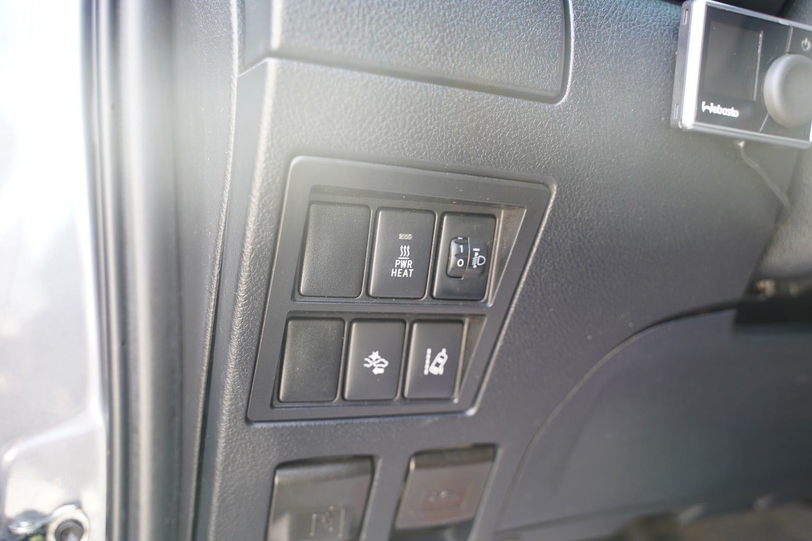 Billede af Toyota HiLux 2,4 D-4D 150 T3 Db.Kab aut. 4x4