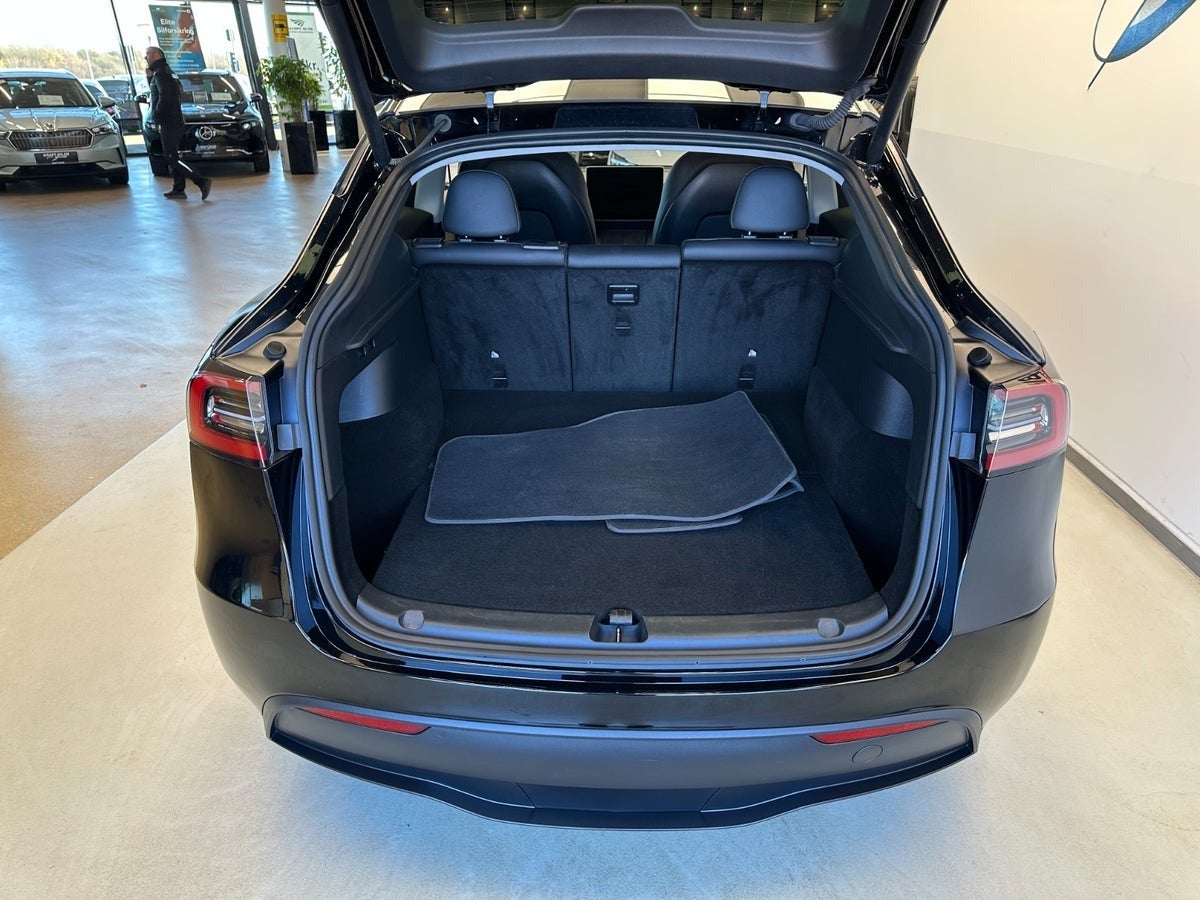 Billede af Tesla Model Y  RWD