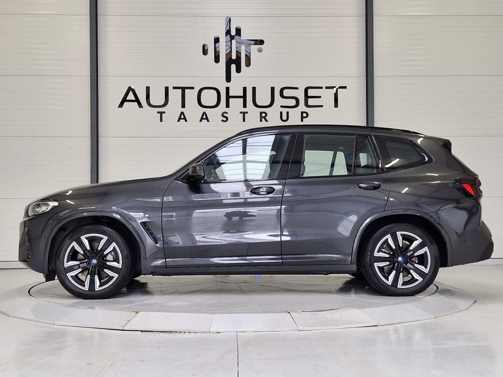 Billede af BMW iX3  Charged M-Sport