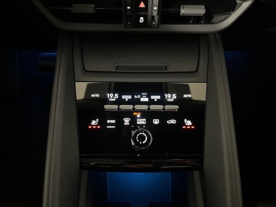Porsche Macan 4