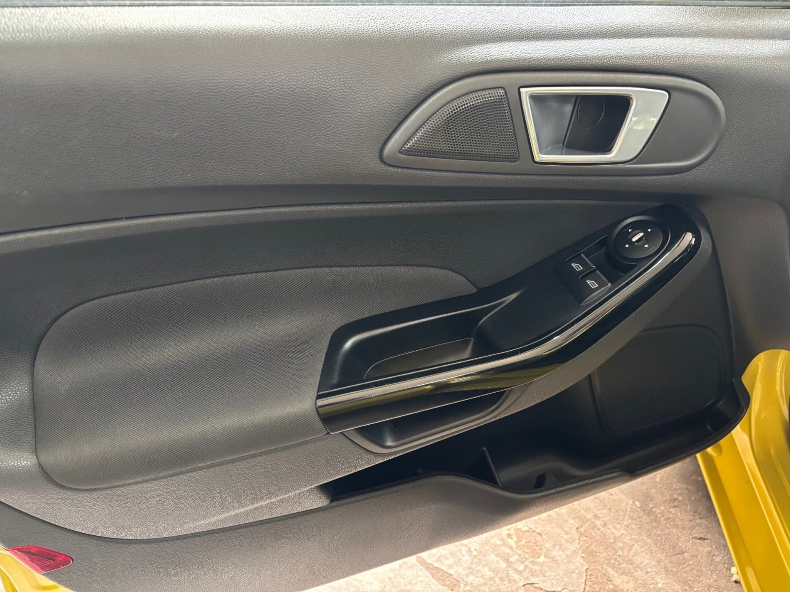 Ford Fiesta SCTi 100 Titanium