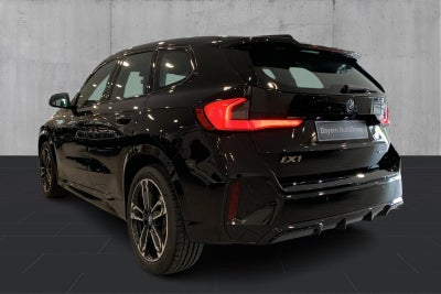 BMW iX1 xDrive30 M-Sport BMW iX1 xDrive30 M-Sport - 2