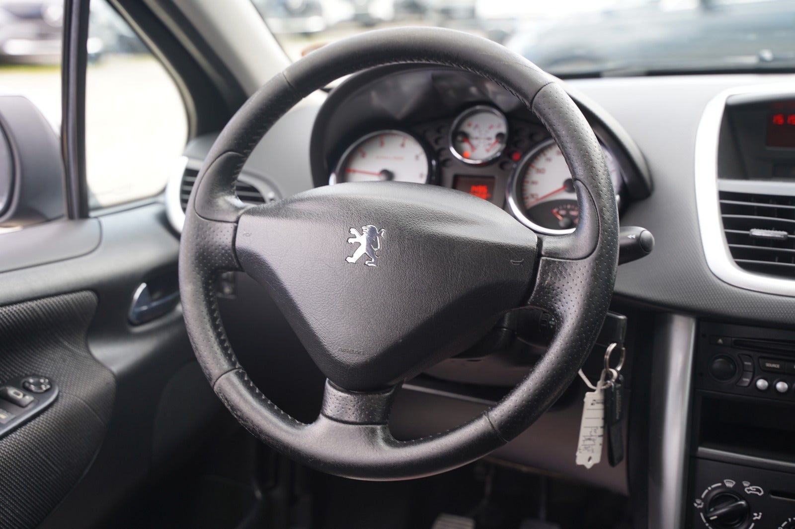 Billede af Peugeot 207 1,6 VTi S16