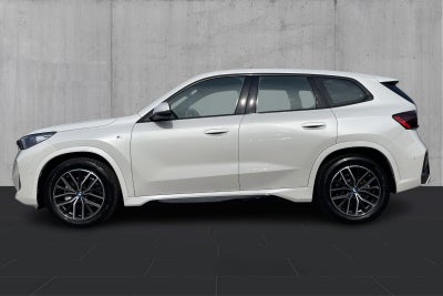 BMW iX1 eDrive20 M-Sport - 1
