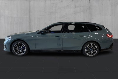BMW i5 M60 Touring xDrive - 1