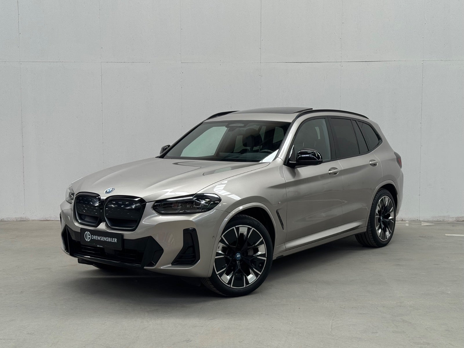 BMW iX3 Charged Plus M-Sport A