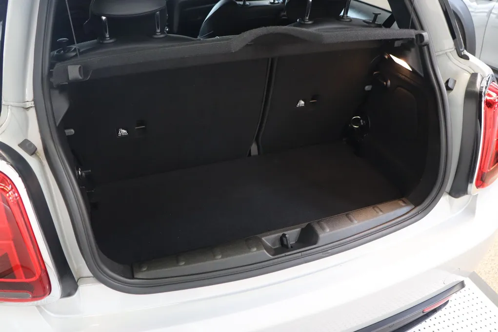 MINI Cooper SE Classic Trim