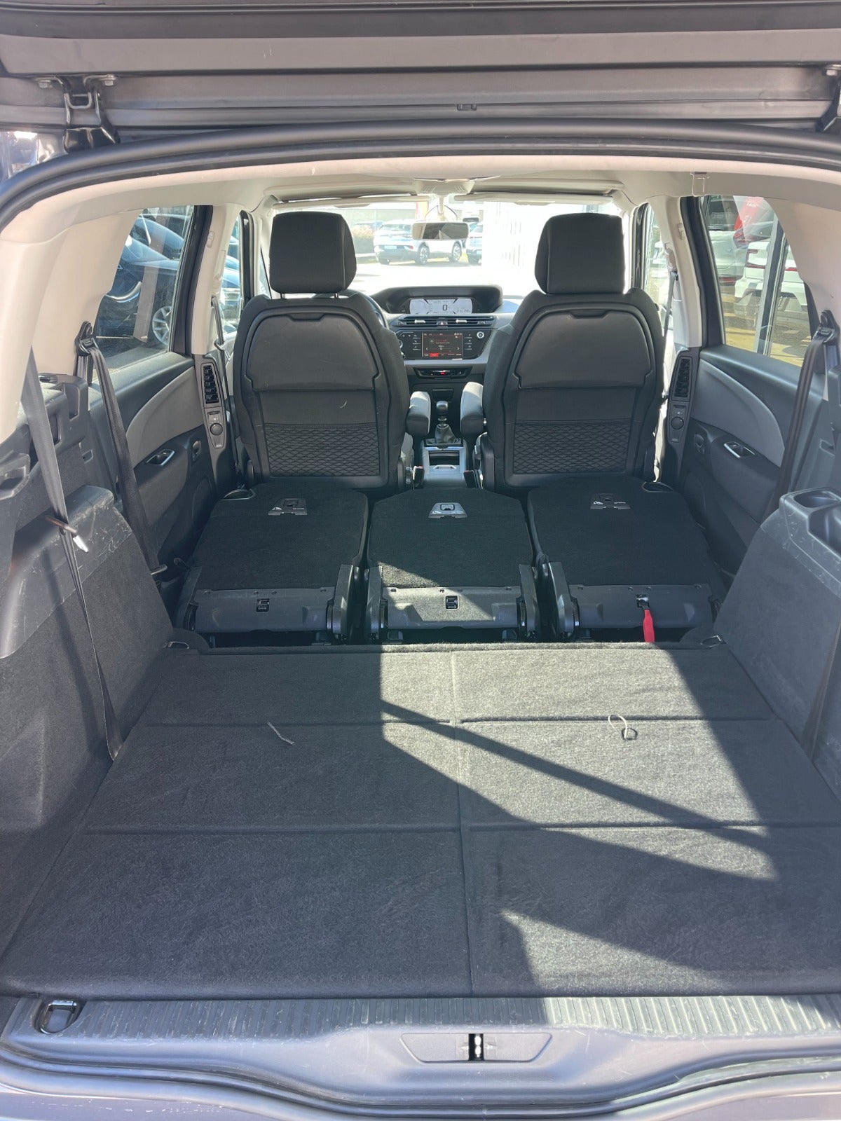 Billede af Citroën Grand C4 SpaceTourer 1,6 BlueHDi 120 Iconic 7prs