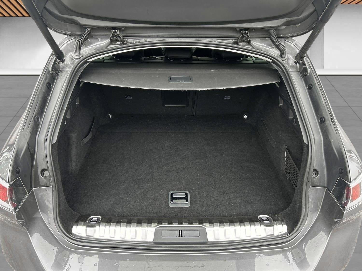 Billede af Peugeot 508 1,6 Hybrid Allure Pack SW EAT8