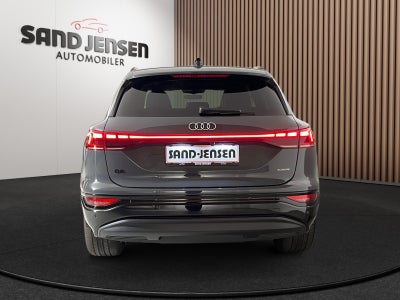 Audi Q6 e-tron S-line quattro Van